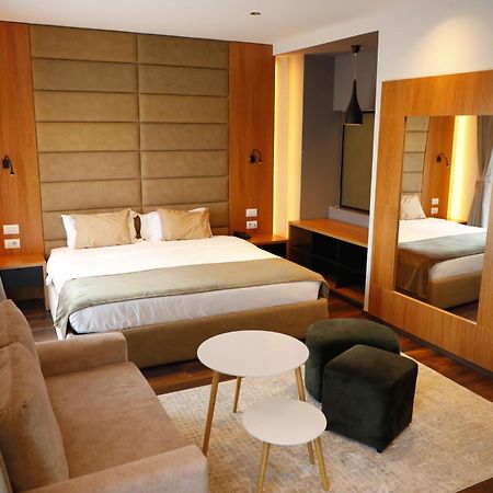 Olivia'S Hill Resort Kryemëdhej Eksteriør billede