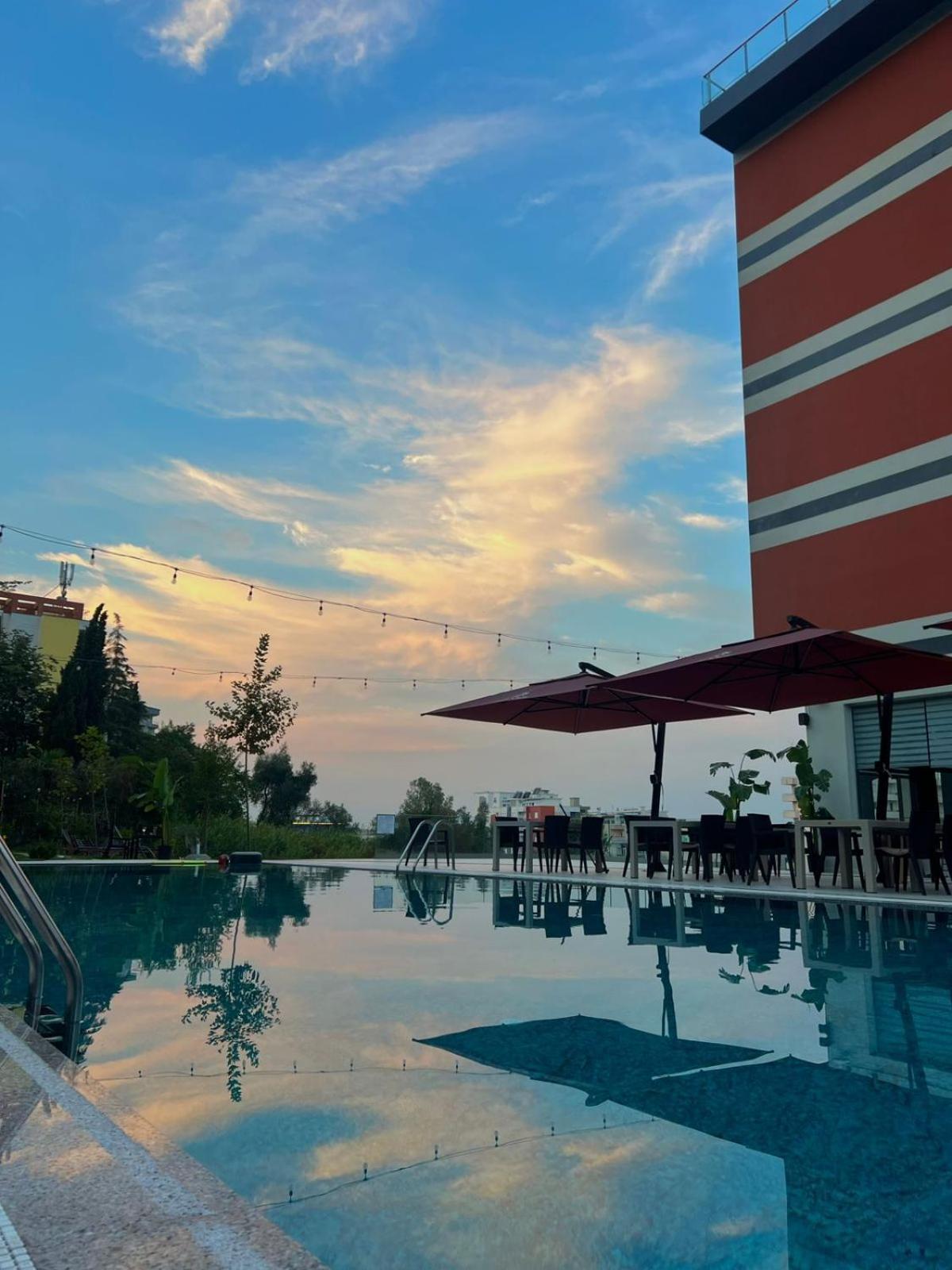 Olivia'S Hill Resort Kryemëdhej Eksteriør billede